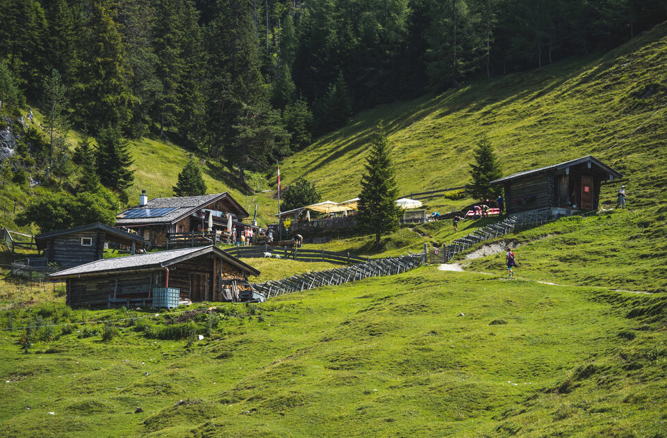 Almhütte